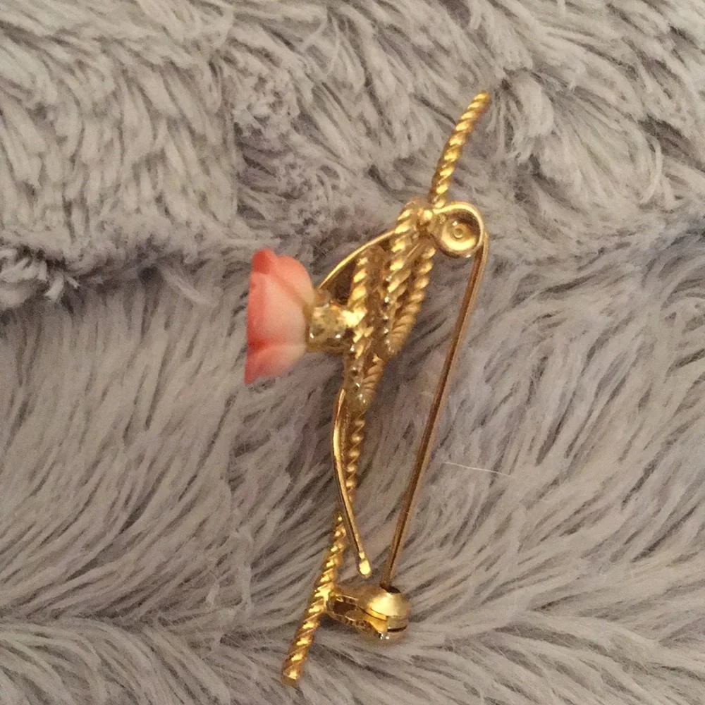 Vintage Gold Patterned Brooch with Rose Pendant